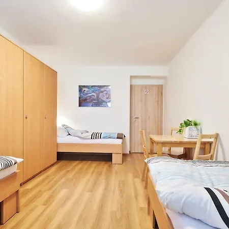 Apartmany Ubytovani Alfa Prague Exterior photo